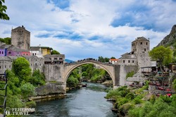 a mostari Öreg híd a Neretva felett
