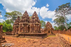 a Banteay Srei XII. századi khmer temploma – részlet
