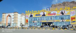 Útban Nizwa óvárosába