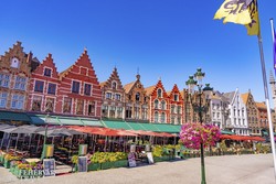 Bruges főtere, a Grote Markt (részlet)