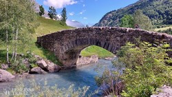 idilli hangulat a Gavarnie-cirkuszvölgy felé vezető sétaúton