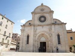a šibeniki Szent Jakab-katedrális homlokzata