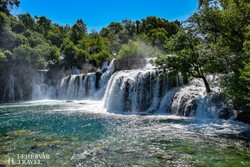 a Šibenik melletti Krka Nemzeti Park mesés vízesései
