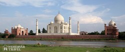 a Taj Mahal mauzóleum Agrában