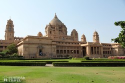 az Umaid Bhawan palota tekintélyes épülete Jodhpurban